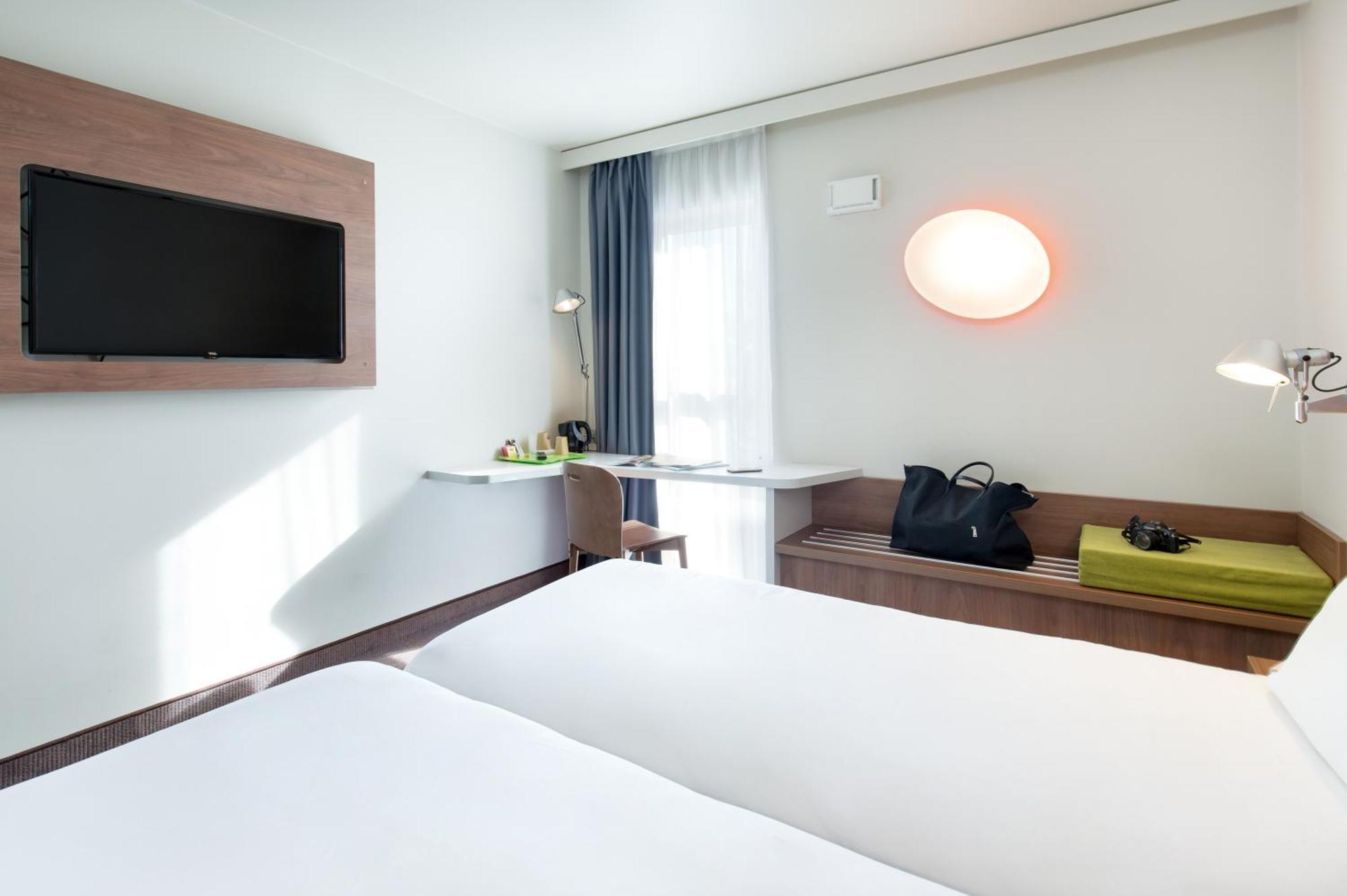 Campanile Clermont Ferrand Centre Otel Dış mekan fotoğraf